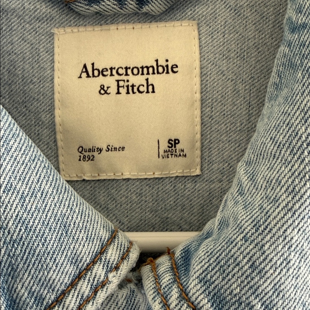 Abercrombie & Fitch Denim Zip Front Romper size Small - Picture 5 of 8